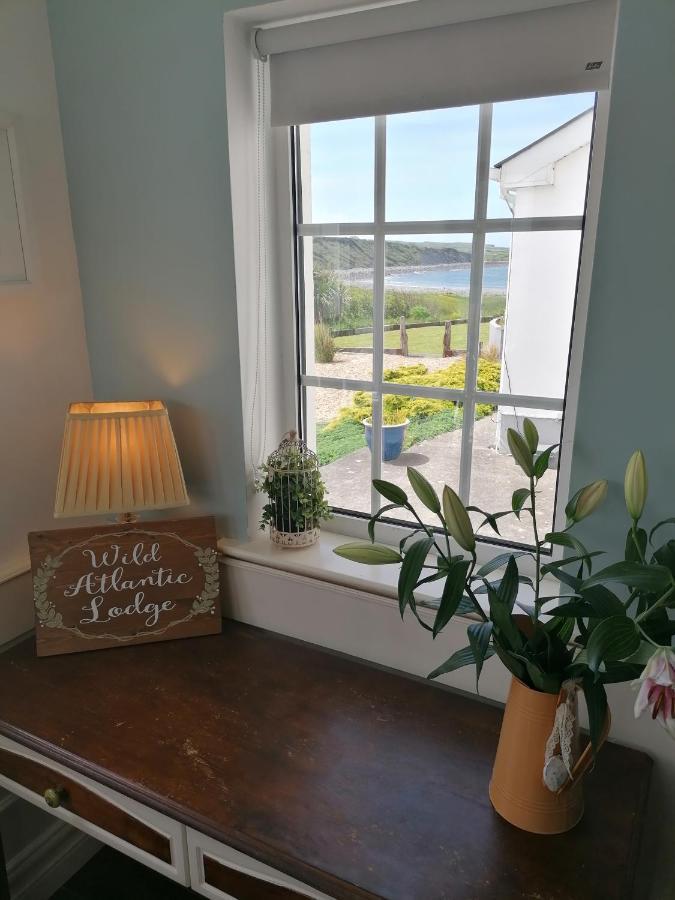 Wild Atlantic Lodge Bed & Breakfast Lahinch Buitenkant foto